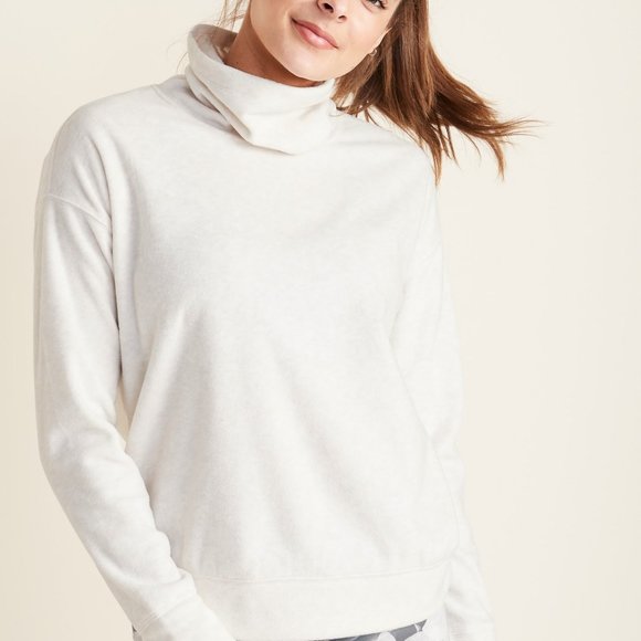 White Go-Warm Micro Performance Fleece Funnel-Neck Pullover for Women Old Navy - Picture 1 of 7